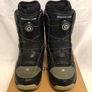 DC snowboard boots